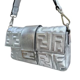 Sac Fendi Baguette en Cuir Argenté