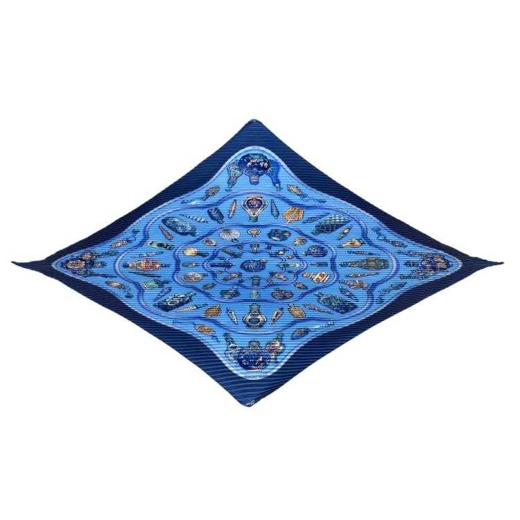 Carre Hermès Plissé Qu'importe le flacon