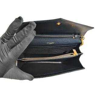 Portefeuille sur Chaîne Saint Laurent Cassandre