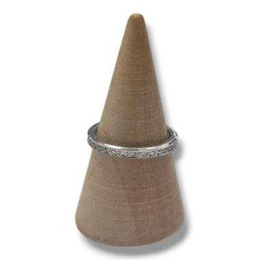 Bague or blanc 18ct avec pierres synthétiques