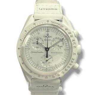 Swatch X Omega Mission to the Moonphase Snoopy